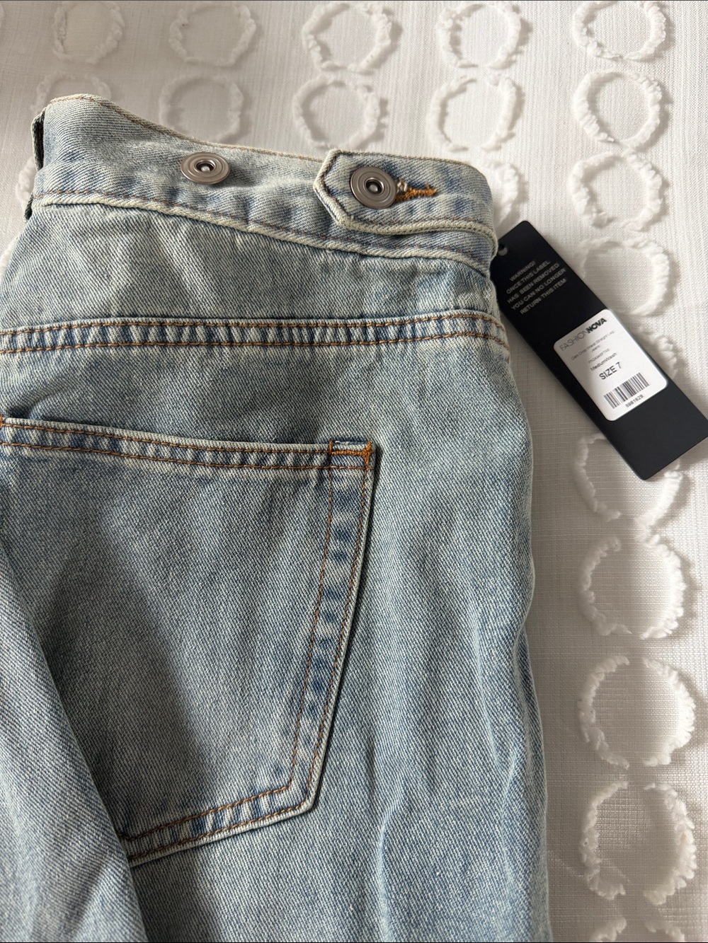 Fashion Nova Light Wash Denim Jeans - Blue